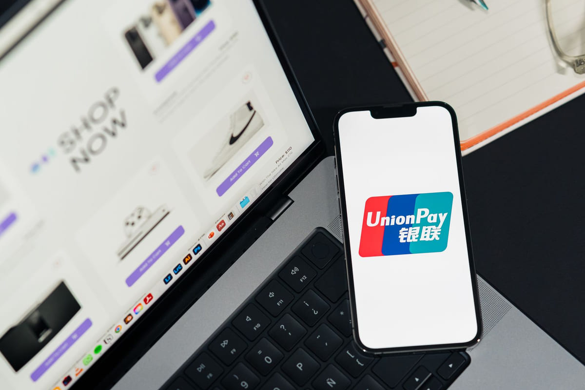 งบน้อยแต่ต้องรอด: สูตรเลือกช่องทางการตลาดออนไลน์ให้ SME ไม่เสียเงินเปล่า